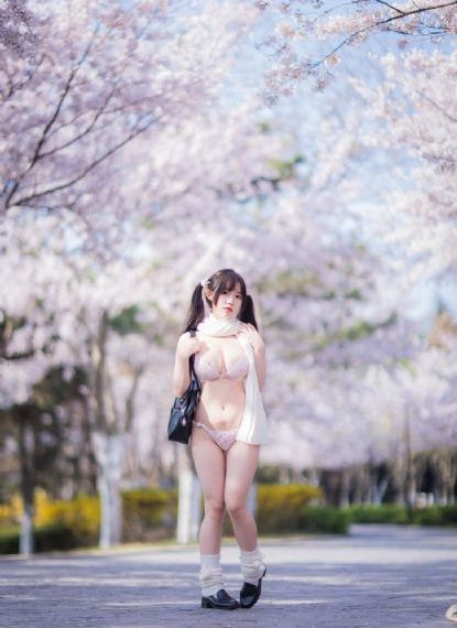 女人高潮被爽到呻吟床戏视频_BD韩语免费观看韩国